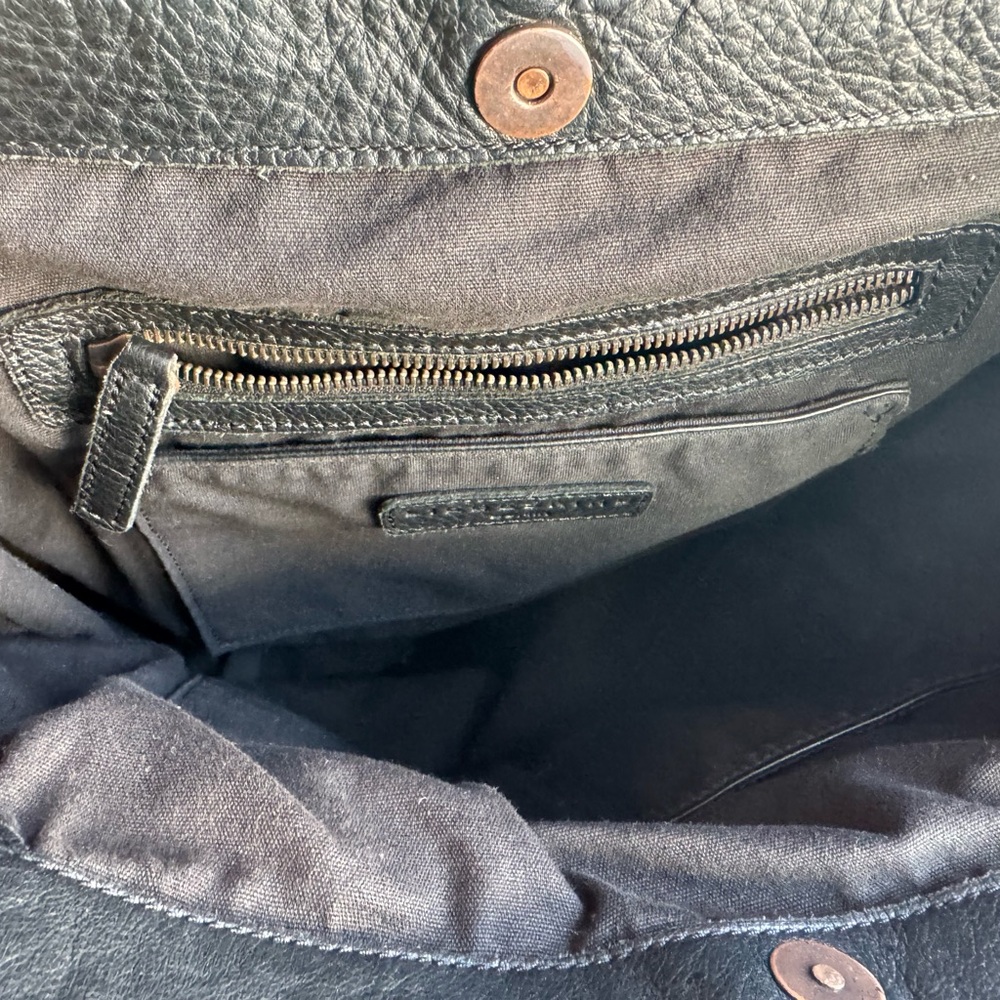 Liebeskind Black Leather Shoulder Bag - Picture 5 of 6